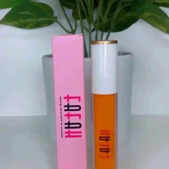 1 Vegan 🌱 Neon Liquid Eyeliner - Picture 3 of 16